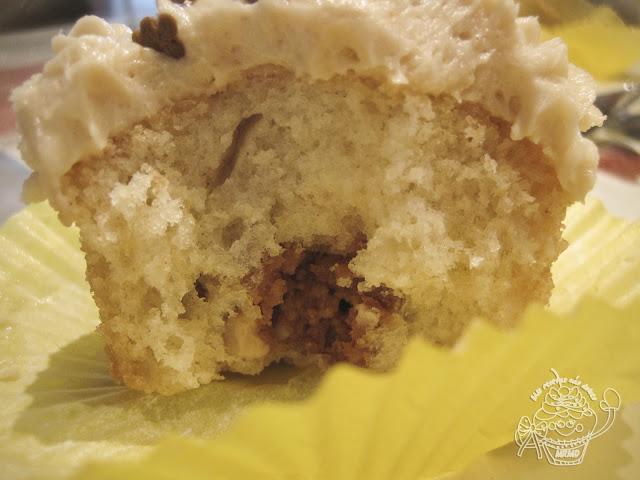 CUPCAKES NAVIDEÑOS DE TURRÓN DEL BLANDO Y CABREO MONUMENTAL CON EL TEMA DE PERMISOS