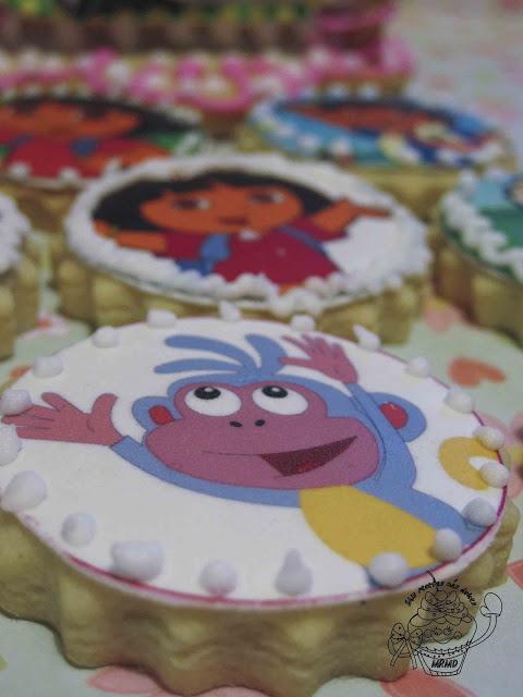 CAJA DE GALLETA DE DORA LA EXPLORADORA