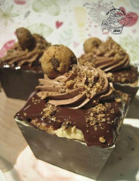 CUPCAKES DE CHIPS AHOY ¡DOS SEGUNDOS EN EL PALADAR Y TODA LA VIDA EN LAS CADERAS! AYYYYYY!