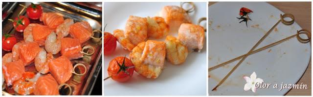 Brochetas de salmón y gambones