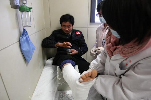La rotura del acuario más grande de Asia produce 56 heridos en China.