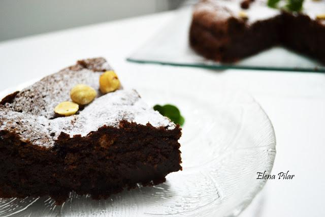 Tarta de trufa y avellana