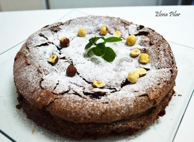 Tarta de trufa y avellana