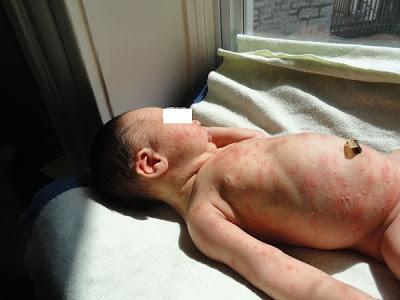 Lo que sorprende a los padres los primeros días de su bebé