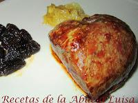 MAGRET DE PATO CON PASAS Y CEBOLLA