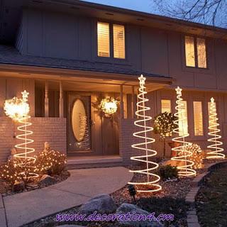 Cool Christmas Outdoor Decorations-new 2012 img6a4f4925a83e04e344e26262fc913a9c.jpg