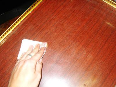 Una camarera muy vintage