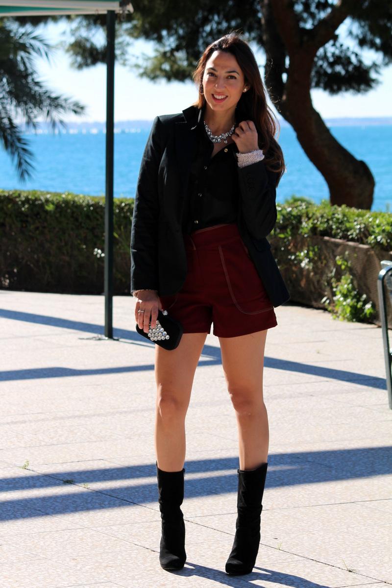 Look navideño con vistas al mar