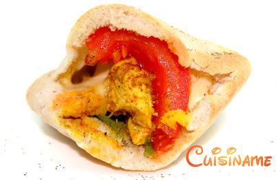 pitas, pan de pita, pollo, pollo marinado, curry, recetas de cocina, recetas fáciles, gastronomía, blog cocina, cocinar, curiosidades, humor, chistes