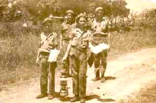 Campaña cubana de alfabetización: un candela ilumina el camino.