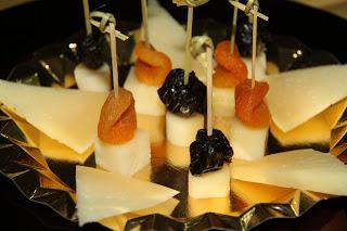 Aperitivo de orejones y ciruelas