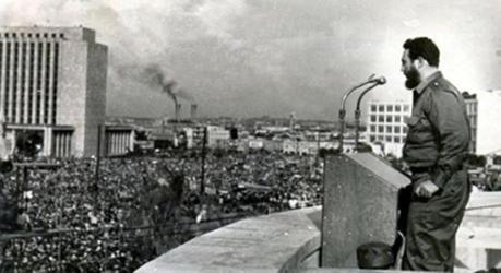 Contextos y descontextos Contextos y descontextos