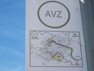 Segundo tramo del corredor verde a su paso por Valdefierro, Zaragoza.