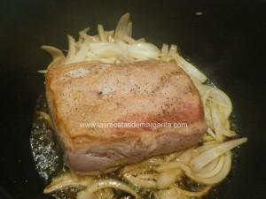 lomo uvas 1 Lomo de Cerdo Ibérico con uvas y jamón