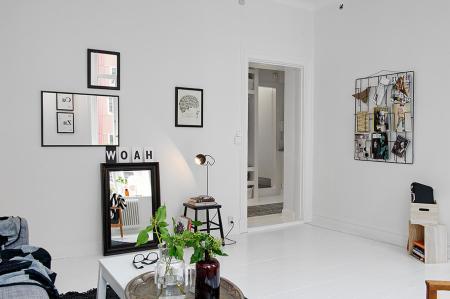 texturas en decoración suelo madera pintada blanco sofá ikea gris sillas ikea papel de pared arboles manta crochet negra blanca gris ladrillo visto cocina estilo nórdico escandinavo estilo nórdico estilo escandinavo dormitorio en blanco negro gris diseño de interiores diseño cocinas modernas blancas decoración pisos pequeños decoración nórdica decoración espacios pequeños decoración de pisos pequeños decoracion de interires decoración de cocinas modernas blancas decoración blanco negro gris cocinas negras 