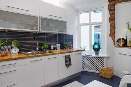 texturas en decoración suelo madera pintada blanco sofá ikea gris sillas ikea papel de pared arboles manta crochet negra blanca gris ladrillo visto cocina estilo nórdico escandinavo estilo nórdico estilo escandinavo dormitorio en blanco negro gris diseño de interiores diseño cocinas modernas blancas decoración pisos pequeños decoración nórdica decoración espacios pequeños decoración de pisos pequeños decoracion de interires decoración de cocinas modernas blancas decoración blanco negro gris cocinas negras 