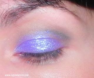 Look paso a paso con pigmentos y glitters.