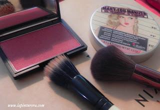 Look paso a paso con pigmentos y glitters.