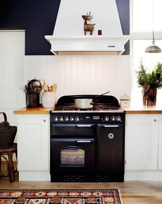 Una cocina con detalles navideños Una cocina con detalles navideños