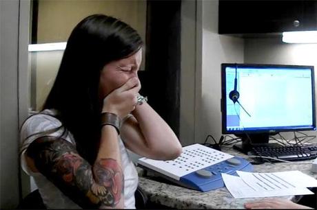  escucha su voz tras 29 años de sordera total 