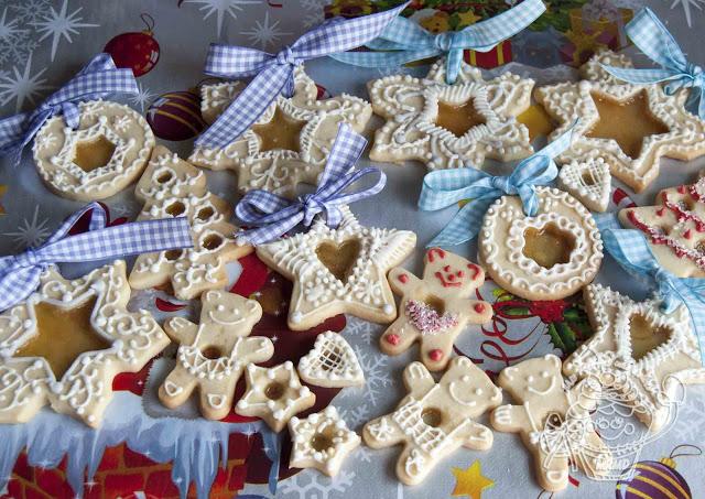 GALLETAS DE NAVIDAD CON CORAZÓN DE CARAMELO SIN HUEVO