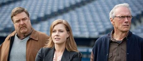 Críticas: 'Golpe de efecto' (2012), béisbol, un padre difícil y algo de romance Críticas: 'Golpe de efecto' (2012), béisbol, un padre difícil y algo de romance