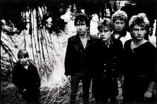 U2 - New year's day (1983)