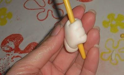 Paso a paso: modelar a Mickey Mouse con fondant