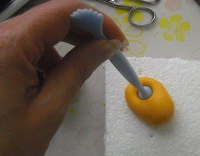 Paso a paso: modelar a Mickey Mouse con fondant