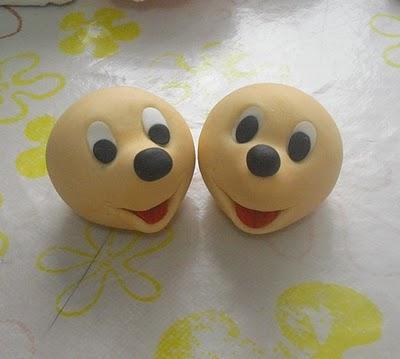 Paso a paso: modelar a Mickey Mouse con fondant