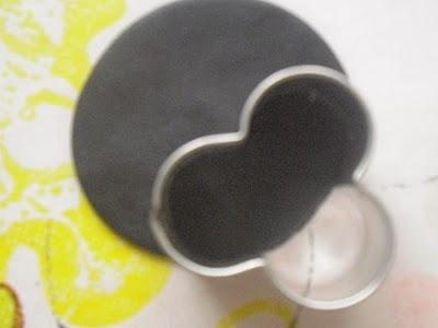 Paso a paso: modelar a Mickey Mouse con fondant