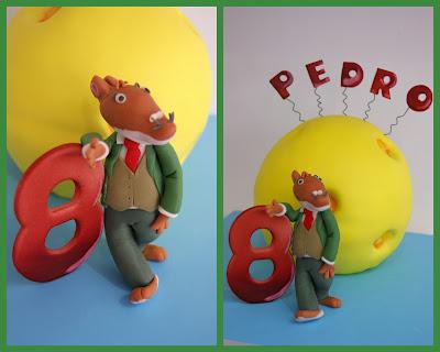 Modelando a Jerónimo Stilton para una tarta fondant