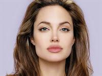 Angelina y la ciencia de los labios