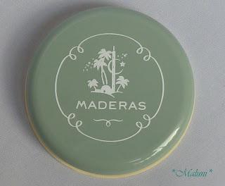 MAQUILLAJE POLVO CREMA MADERAS