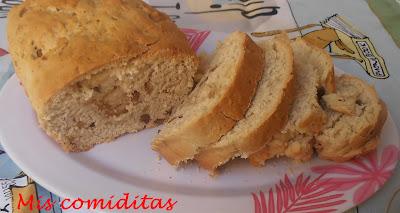 PAN CON ROQUEFORT Y NUECES