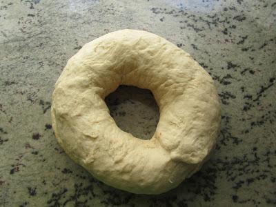 Roscón de Reyes de pan de leche relleno