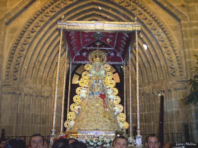 Viaje a Sevilla con motivo de la salida procesional de la Virgen del Rocío de la parroquia del Salvador