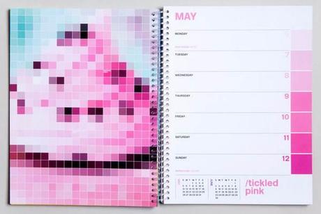 calendario pantone