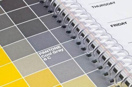 calendario pantone