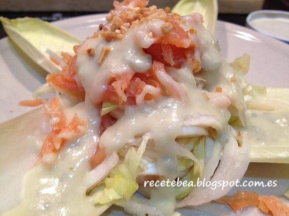 Ensalada de endivias con salmon y queso gorgonzola
