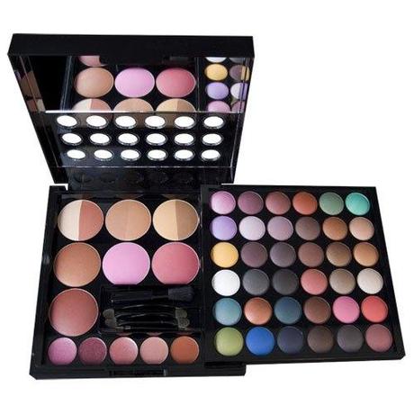 MAKEUP ARTIST KIT