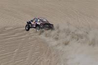 Dakar 2013: Sainz sorprende con el buggy. Peru y Chile se dan un gran gusto.