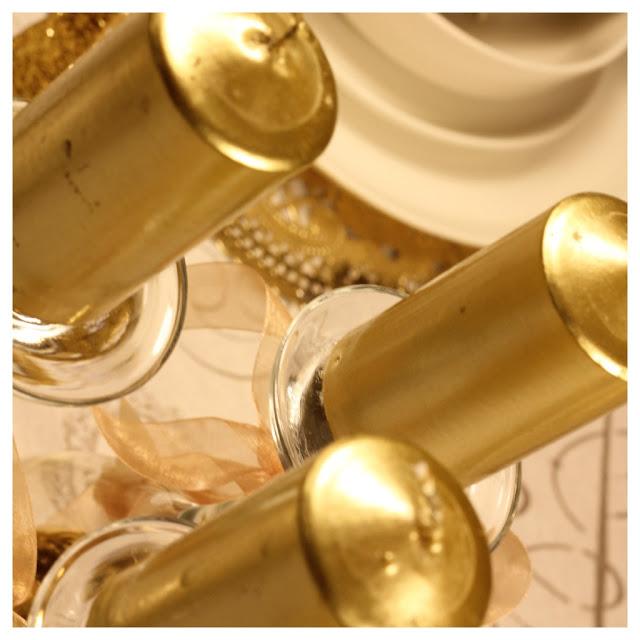 cuatro mesas de navidad: Oro - four Christmas tables: Gold