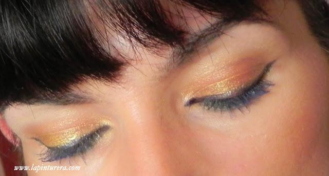 Contraste para una máscara azul