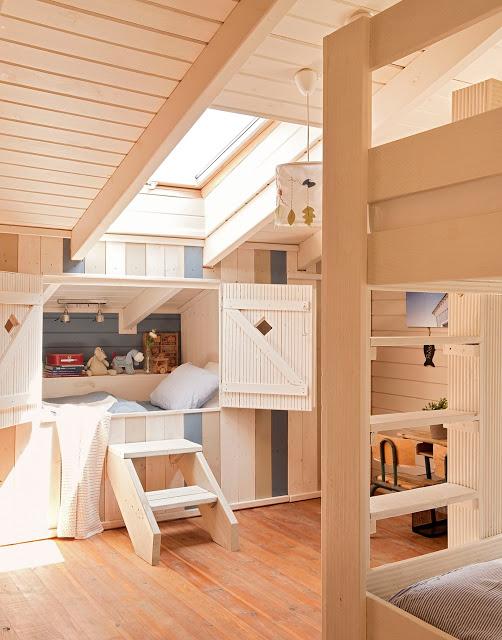 Una buhardilla para vivir  /   A loft for living