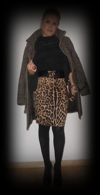 Combinando mi nueva falda de animal print.................