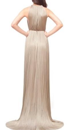 Consigue el vestido que Sara Carbonero lució junto a Iker Casillas, en El Balón de Oro