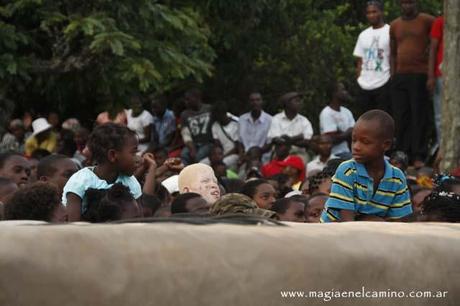 Los hijos de la luna albino