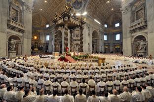 SIERVO DE DIOS PADRE MORALES ENTRE LOS 48 SACERDOTES QUE 