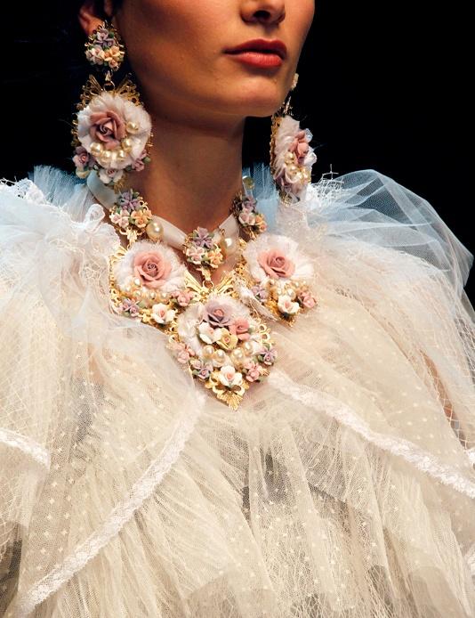 PEQUEÑOS DETALLES QUE ENAMORAN